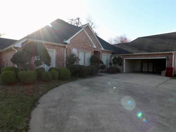 552 Brookes Way, Paris, TX 75462