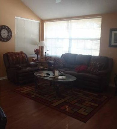 3rd image of 2102 Chadwick Ct