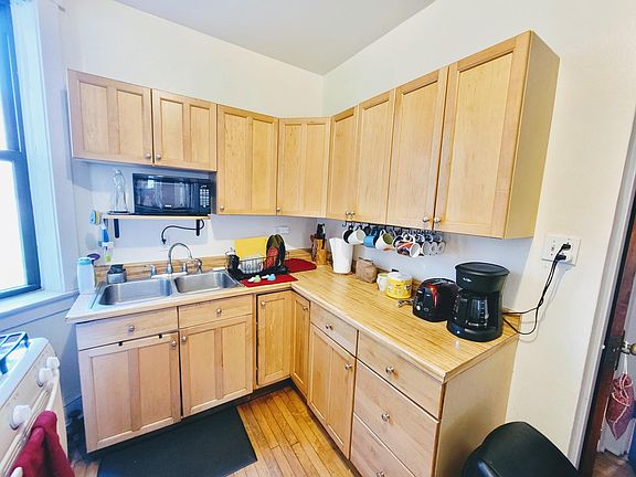 4th image of 7400 N Paulina St #1