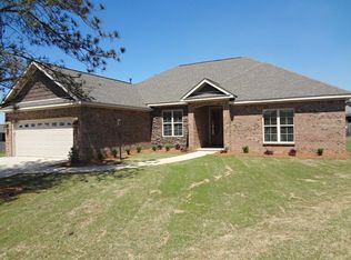 171 Village Ct, Wetumpka, AL 36093