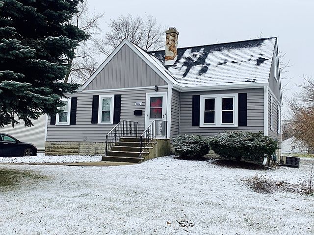 2nd image of 2824 N Wolf Rd