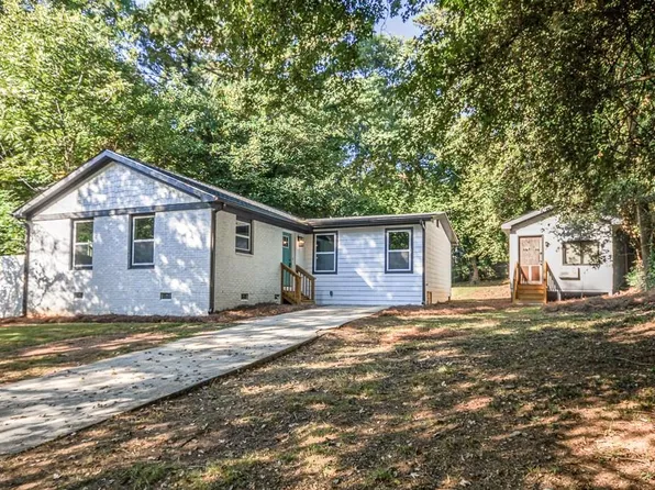 4131 Tara Dr, Forest Park, GA 30297