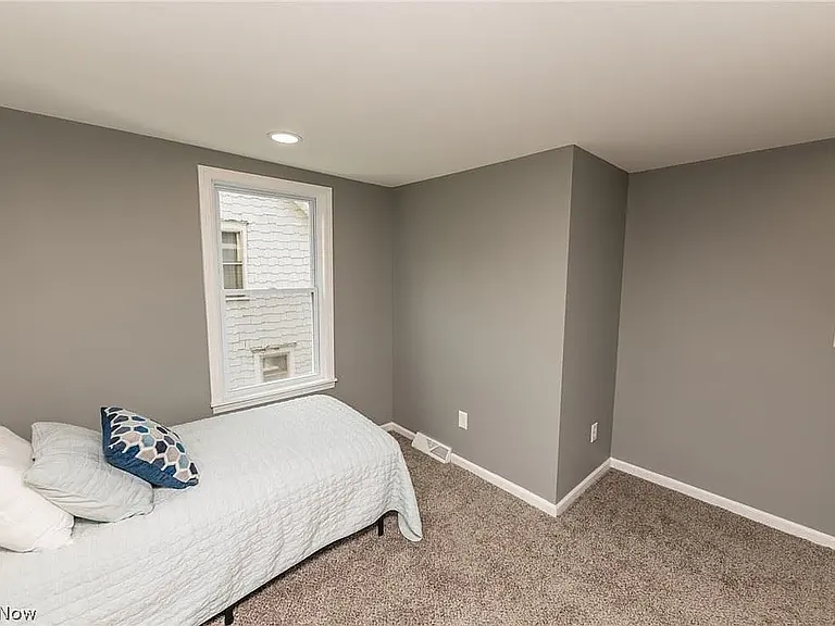 207 Lincoln Ave — Photo 20