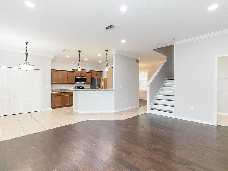515 Vista Ridge Dr — Photo 17