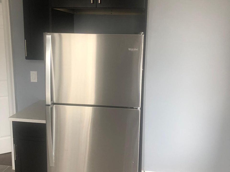 2nd image of 141 Duncan Ave APT 21