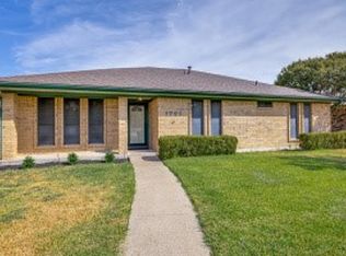 1721 Guildford St, Garland, TX 75044
