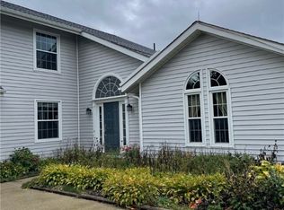 6210 Boneta Rd, Medina, OH 44256