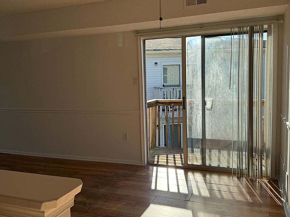 5th image of 3324 Willits Rd APT 11B