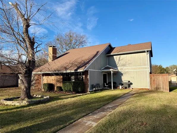 3121 Castle Rock Ln, Garland, TX 75044