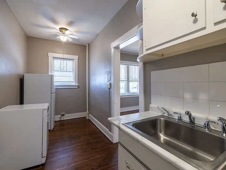 606 S 32nd Ave — Photo 38