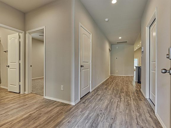 4th image of 14114 Silver Falls Ct