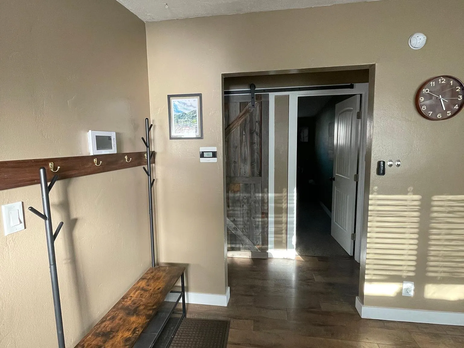 3 bed, 1200 sqft, $1,500 — Photo 2