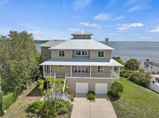 1667 Sea Breeze Dr, Tarpon Springs, FL 34689