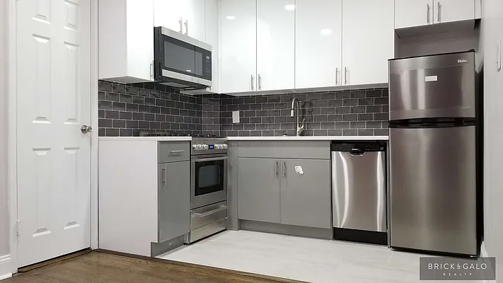 Rented by BRICK & GALO REALTY CORP | media 7