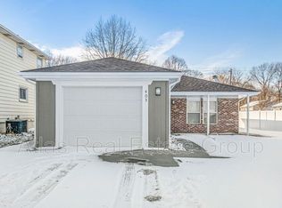 403 SW 15th St, Blue Springs, MO 64015