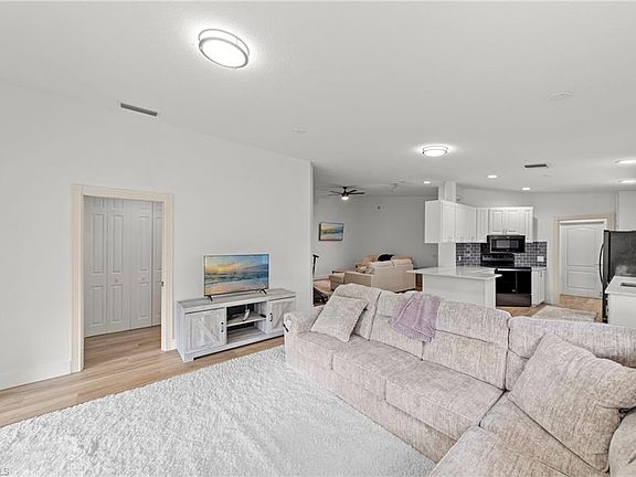 5th image of 4748 San Carlo CT