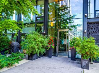 25 Stafford St #604, Toronto, ON M5V 0G3