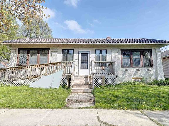 2nd image of 160 Woodlawn Ave