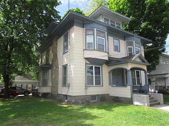 3rd image of 12 Pearl St