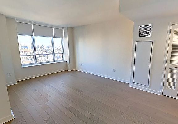 4th image of 45 Hoyt St APT 21A
