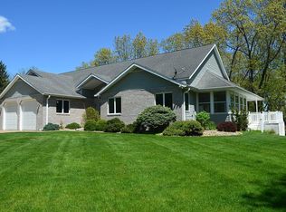 4034 36th Avenue Ct, Moline, IL 61265