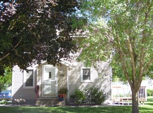 424 7th Ave NW, Waseca, MN 56093