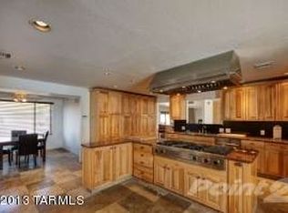 8901 E Indian Canyon Rd, Tucson, AZ 85749