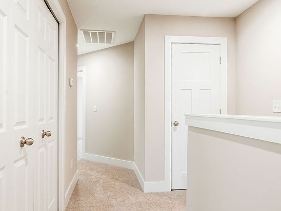 5th image of 516 Nova Ln