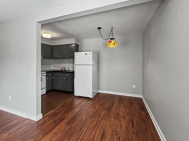 406-408 W Lafayette St — Photo 15