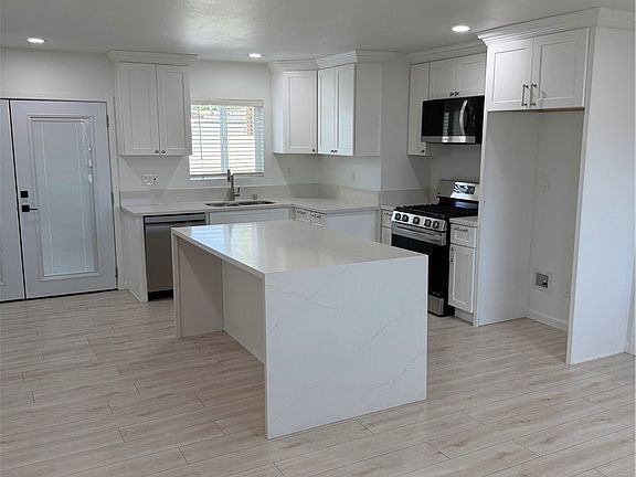 5th image of 1523 E 126th St