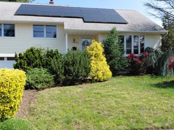 43 Carol Pl, Bloomfield Twp., NJ 07003