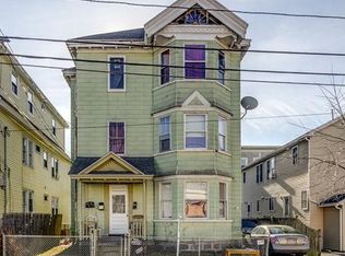106 Park St, Lawrence, MA 01841