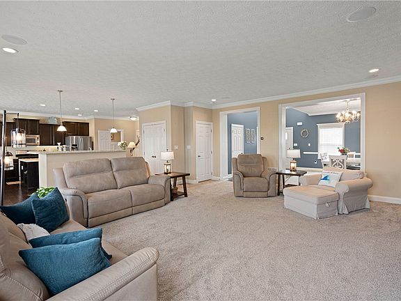 4th image of 2150 Haflinger Dr