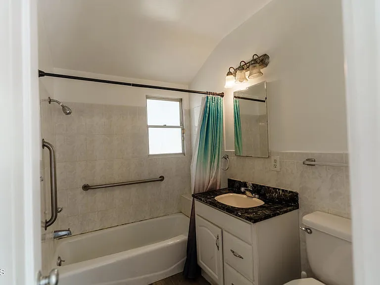 2395 Roanoke Rd — Photo 9