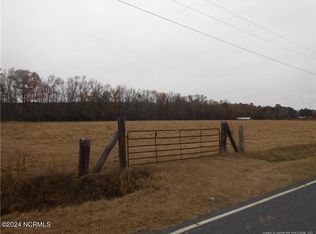 1329 Nye Rd, Lumberton, NC 28358