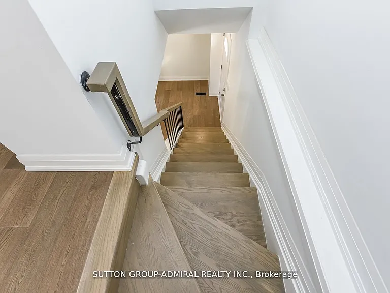 4 Hardcastle Ct — Photo 35