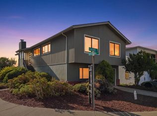 295 Edgewood Dr, Pacifica, CA 94044
