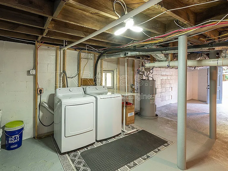 2874 Blount St — Photo 26
