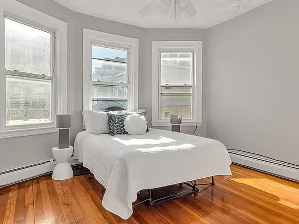 6 Priesing St Floor 1, Jamaica Plain, MA 02130