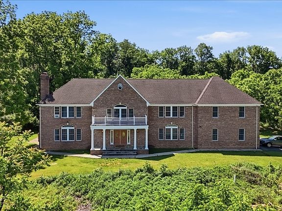 3rd image of 23 Stark Rd