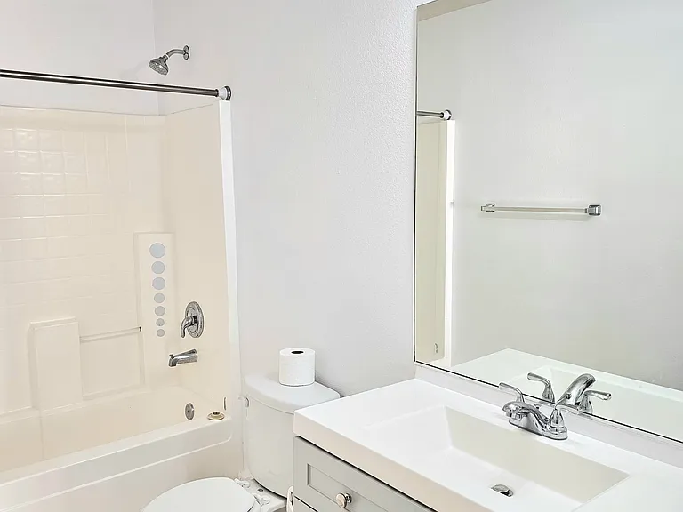 5607 Crowbush Cove Pl — Photo 10