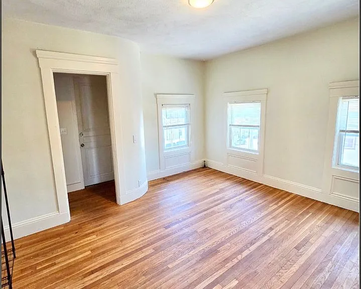 123 Elmwood Avenue — Photo 26