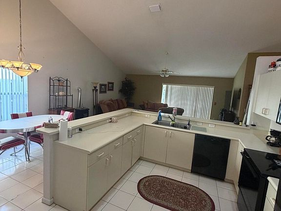 4th image of 16320 NW 9th Drive