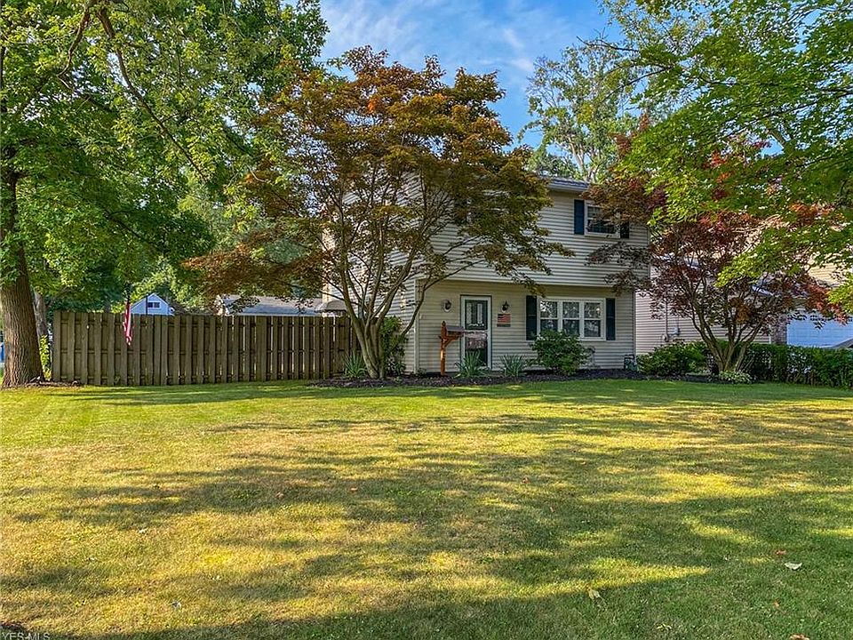 1st image of 7662 Dahlia Dr