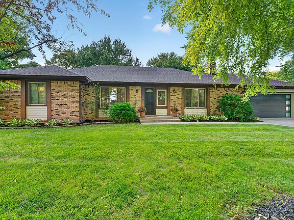 2nd image of 3986 Creekwood Dr