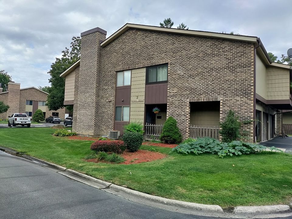 1st image of 3 Stoney Creek Dr #A