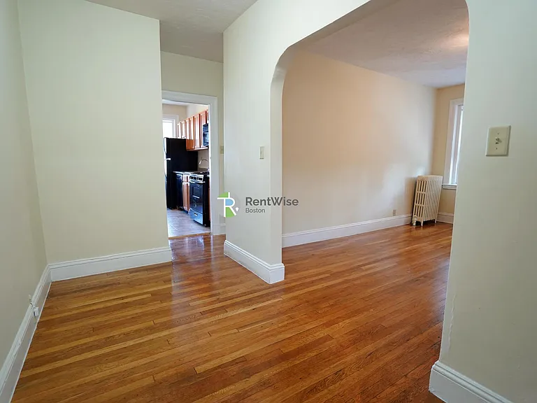 41-45 Chestnut Hill Ave — Photo 6