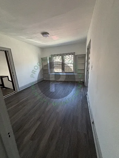 2002 Chesterland Ave #4 — Photo 7