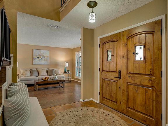 5th image of 2726 Woodley