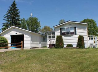 444 N Superior St, Farwell, MI 48622